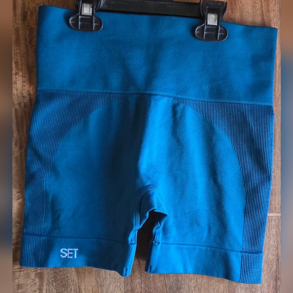 SET ACTIVE BUNDLE - Picture 2 of 9